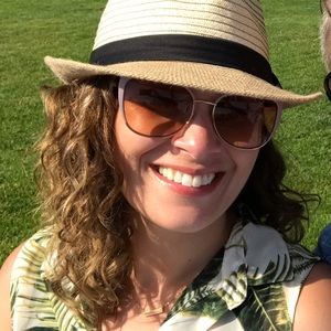 Meet your Posher, Kendra